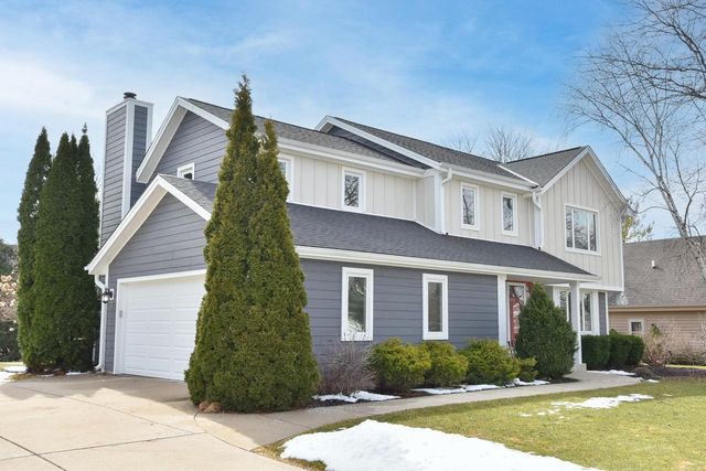 W173N5132 Mulberry LANE, Menomonee Falls, WI 53051