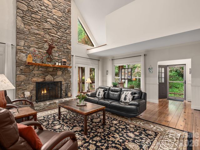 420 Chimney Rock Drive, Weaverville, NC 28787