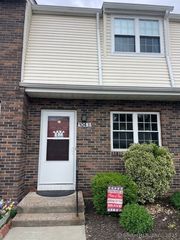 104 North Turnpike Road B, Wallingford, CT 06492