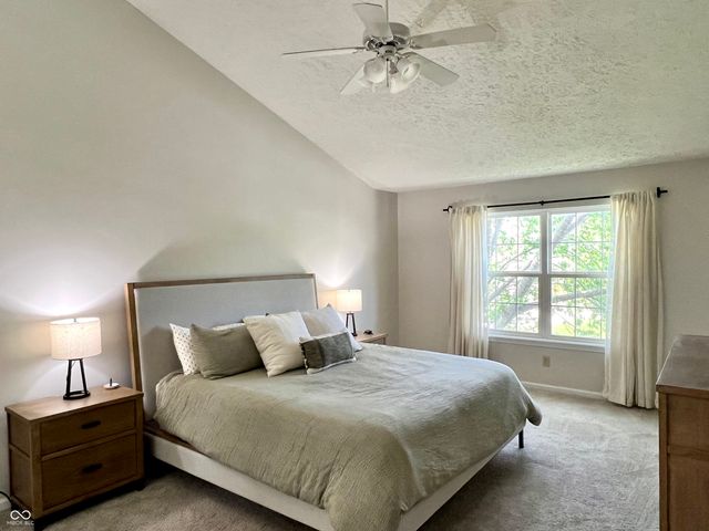 330 Hollowview Drive, Noblesville, IN 46060