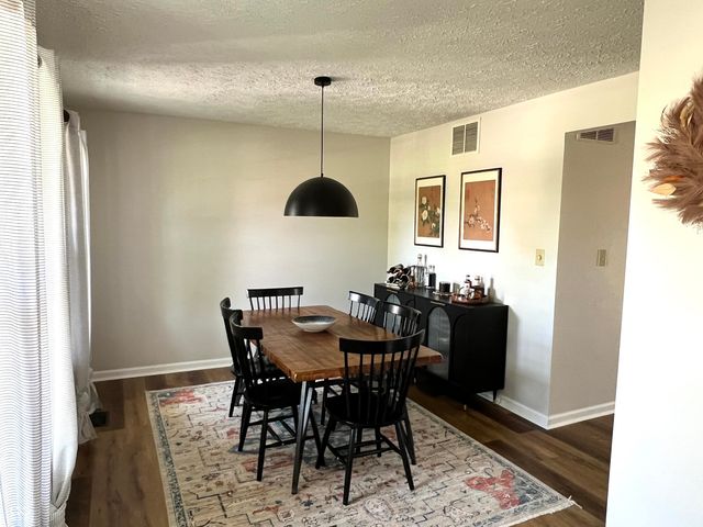 330 Hollowview Drive, Noblesville, IN 46060
