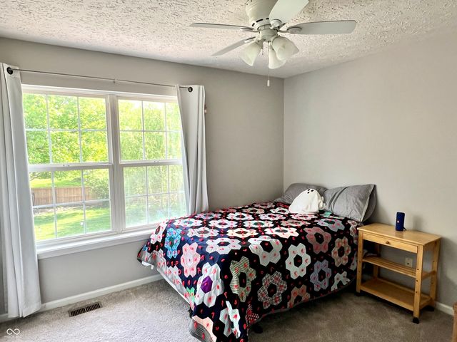 330 Hollowview Drive, Noblesville, IN 46060
