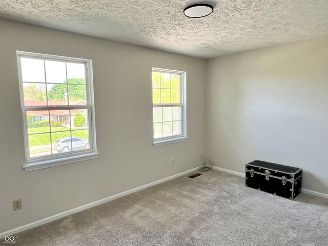 330 Hollowview Drive, Noblesville, IN 46060