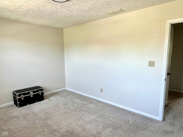 330 Hollowview Drive, Noblesville, IN 46060
