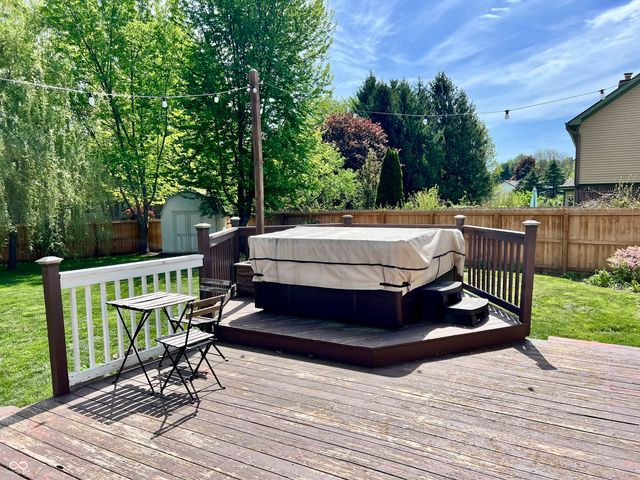 330 Hollowview Drive, Noblesville, IN 46060