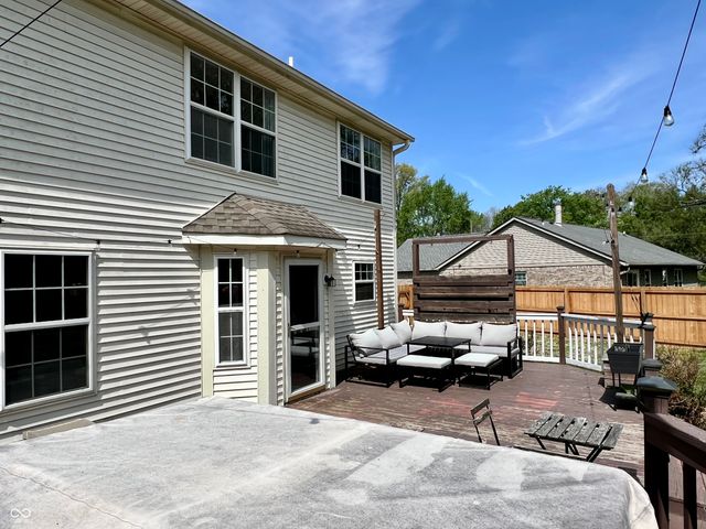 330 Hollowview Drive, Noblesville, IN 46060