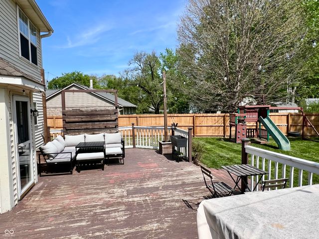 330 Hollowview Drive, Noblesville, IN 46060