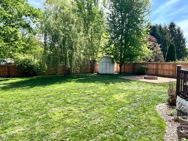 330 Hollowview Drive, Noblesville, IN 46060
