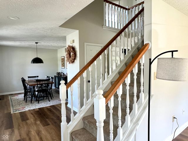 330 Hollowview Drive, Noblesville, IN 46060