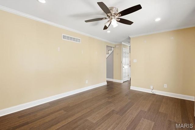 1743 Goldenhorn Court, Maryland Heights, MO 63043