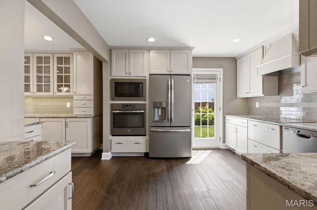 1743 Goldenhorn Court, Maryland Heights, MO 63043