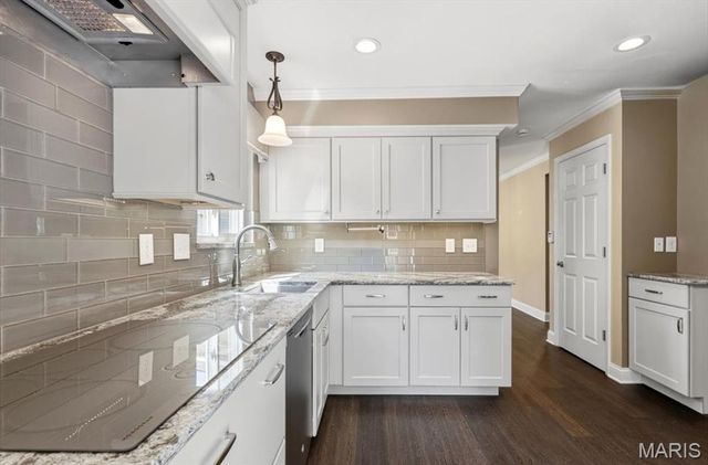 1743 Goldenhorn Court, Maryland Heights, MO 63043
