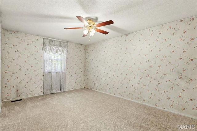 1743 Goldenhorn Court, Maryland Heights, MO 63043