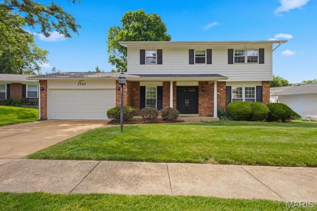 1743 Goldenhorn Court, Maryland Heights, MO 63043