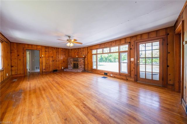 534 E King Street, King, NC 27021