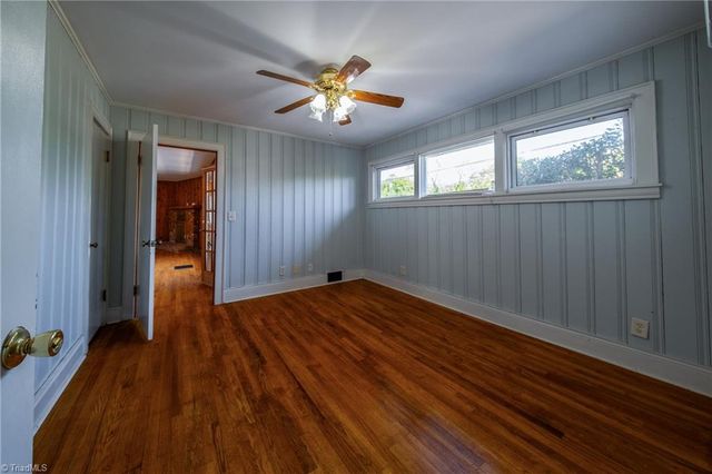 534 E King Street, King, NC 27021