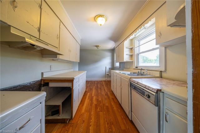 534 E King Street, King, NC 27021