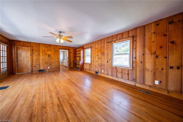 534 E King Street, King, NC 27021