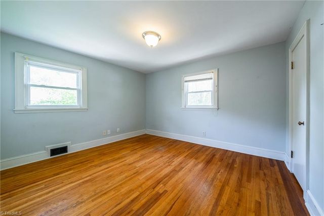 534 E King Street, King, NC 27021