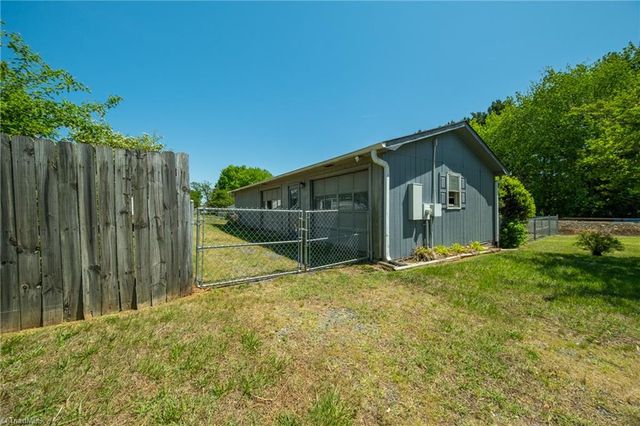 534 E King Street, King, NC 27021
