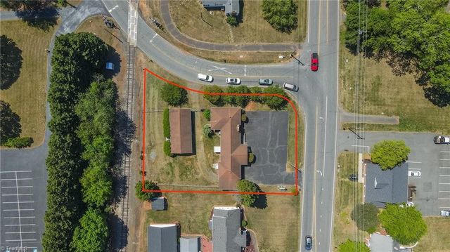 534 E King Street, King, NC 27021