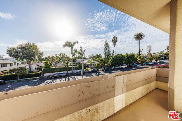 1522 S Centinela Avenue 210, Los Angeles, CA 90025