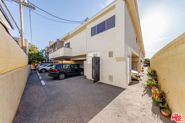 1522 S Centinela Avenue 210, Los Angeles, CA 90025