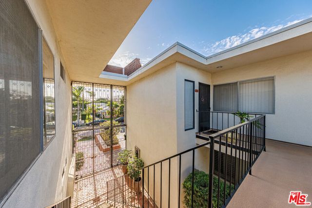 1522 S Centinela Avenue 210, Los Angeles, CA 90025