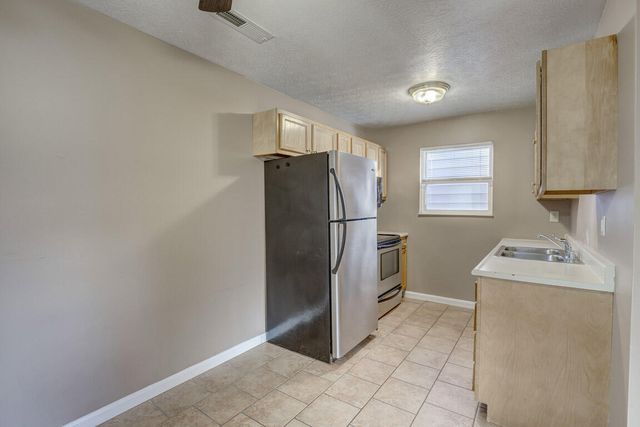 213 Lindsey Street, Dayton, KY 41074