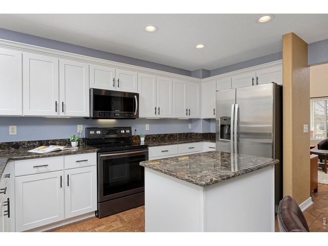 1209 Button Rock Dr, Longmont, CO 80504