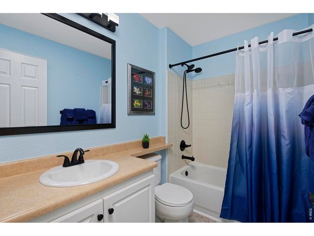 1209 Button Rock Dr, Longmont, CO 80504