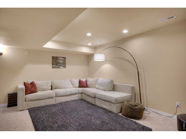 1209 Button Rock Dr, Longmont, CO 80504