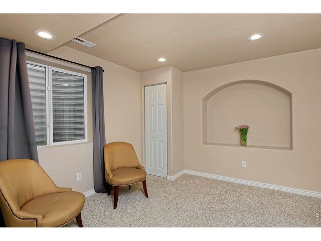 1209 Button Rock Dr, Longmont, CO 80504