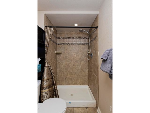 1209 Button Rock Dr, Longmont, CO 80504