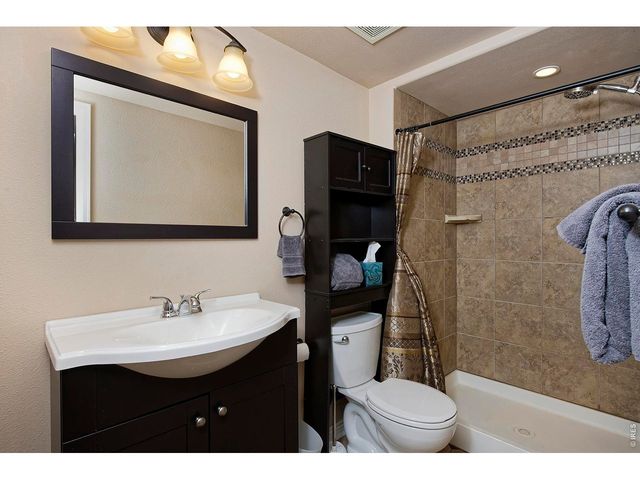 1209 Button Rock Dr, Longmont, CO 80504