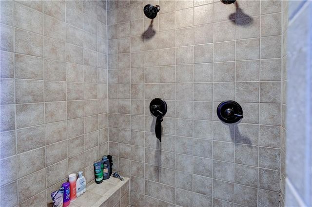 500 NE Woodpark Lane, Lee's Summit, MO 64086