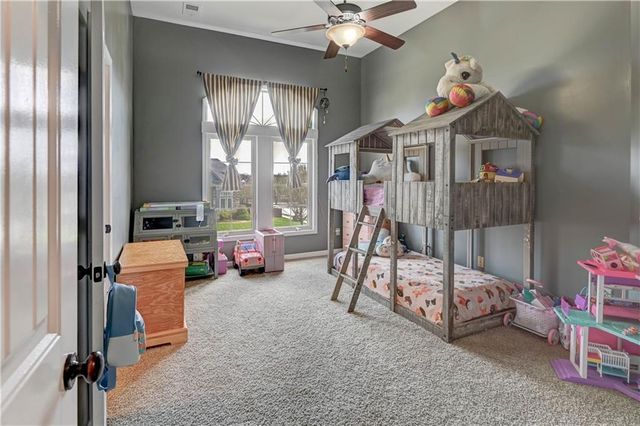 500 NE Woodpark Lane, Lee's Summit, MO 64086