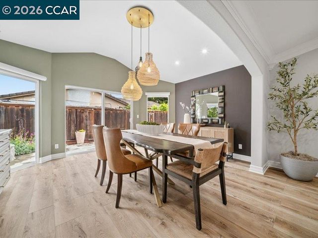 400 Fernando Ct, San Ramon, CA 94583