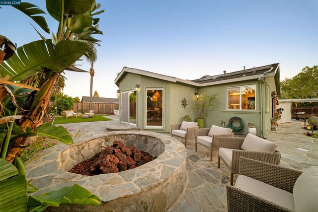 400 Fernando Ct, San Ramon, CA 94583