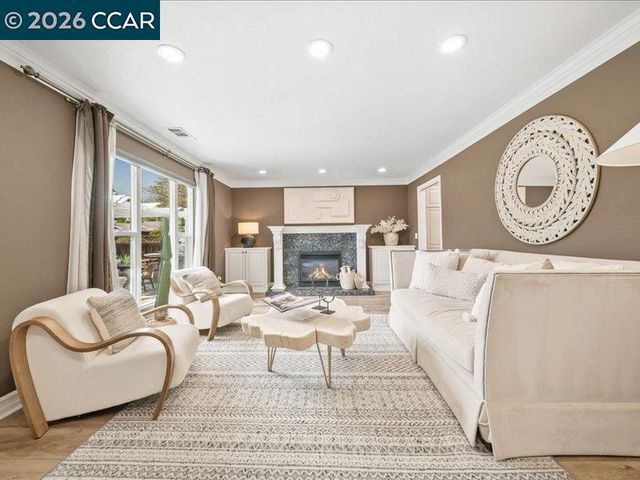 400 Fernando Ct, San Ramon, CA 94583