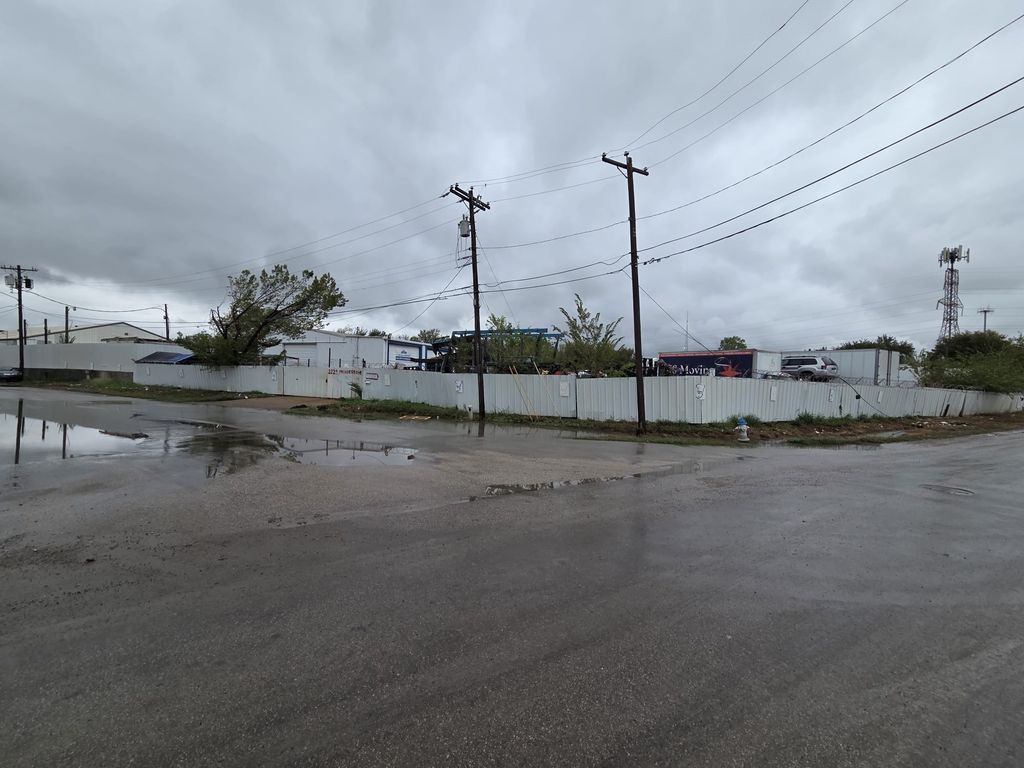 2311 Cartwright Street, Dallas, TX 75212 — exterior