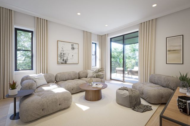 2468 N Orchard Street M-S, Chicago, IL 60614