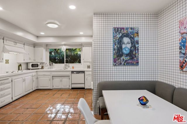 1133 Somera Road, Los Angeles, CA 90077