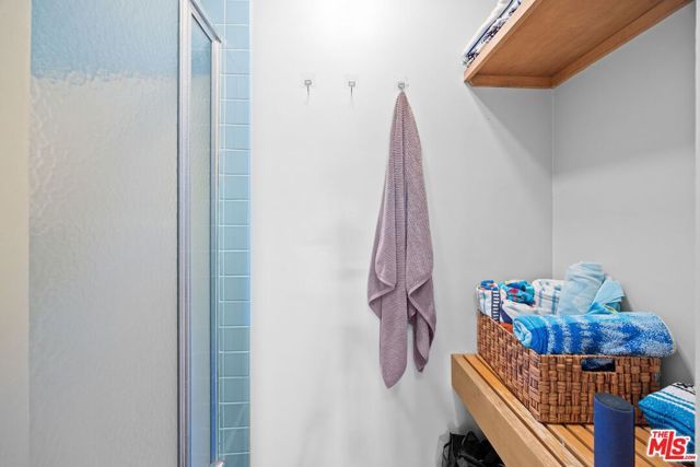 1133 Somera Road, Los Angeles, CA 90077