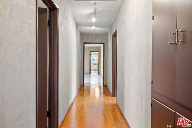 1133 Somera Road, Los Angeles, CA 90077