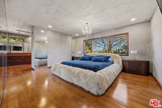 1133 Somera Road, Los Angeles, CA 90077