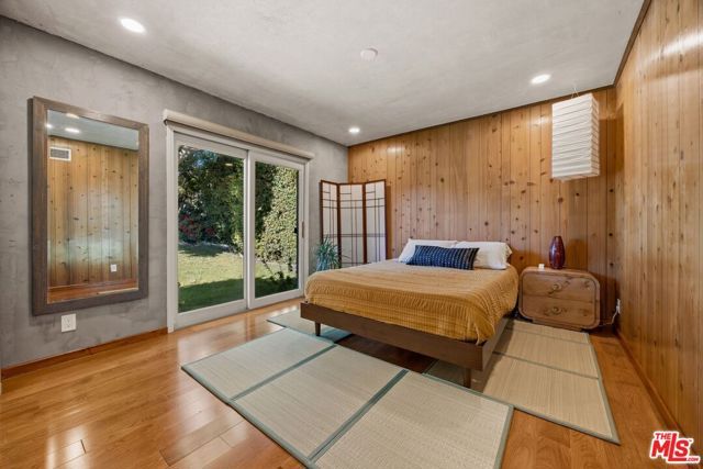 1133 Somera Road, Los Angeles, CA 90077