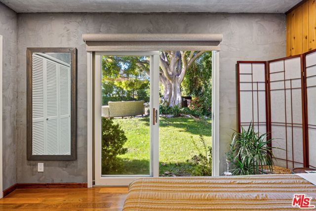 1133 Somera Road, Los Angeles, CA 90077