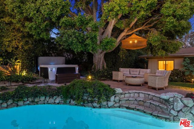 1133 Somera Road, Los Angeles, CA 90077