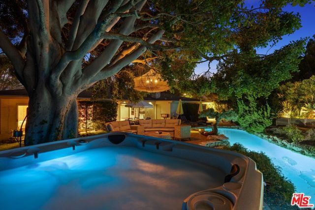 1133 Somera Road, Los Angeles, CA 90077